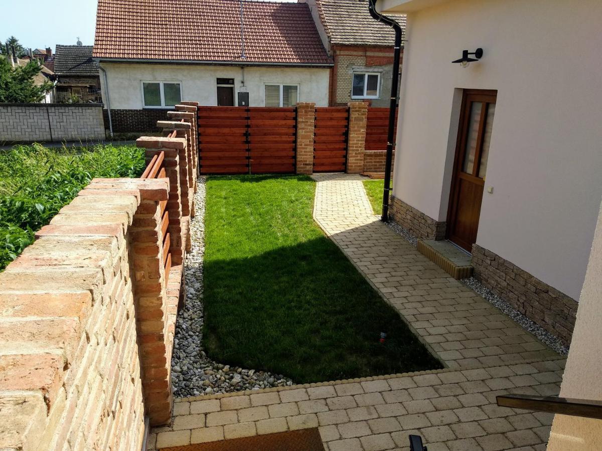 Penzion Mikulecky Kutloch Mikulcice Exterior photo
